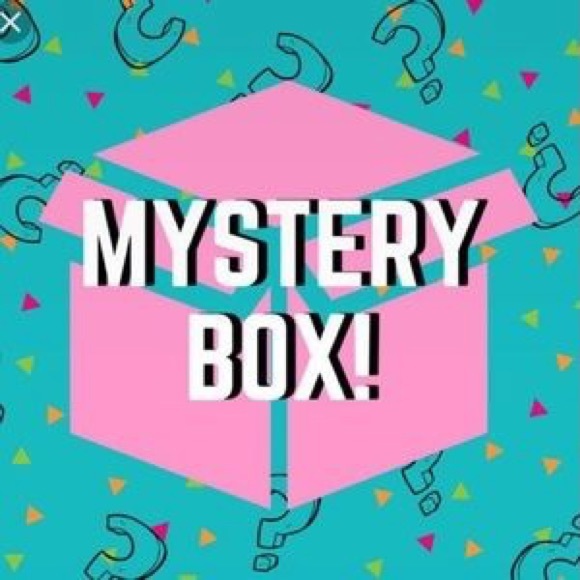 :||:RESELLERS:||: mystery box💕🤑 - Picture 1 of 1